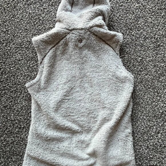 KÜHL Born In The Mountains Woman’s Faux Fur Vest Size XL Brown - Picture 7 of 9